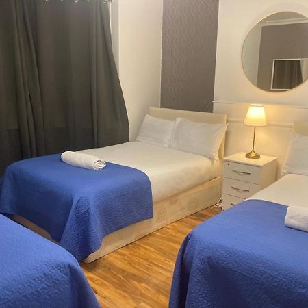 Twin Towerd Hotel Лондон Екстер'єр фото