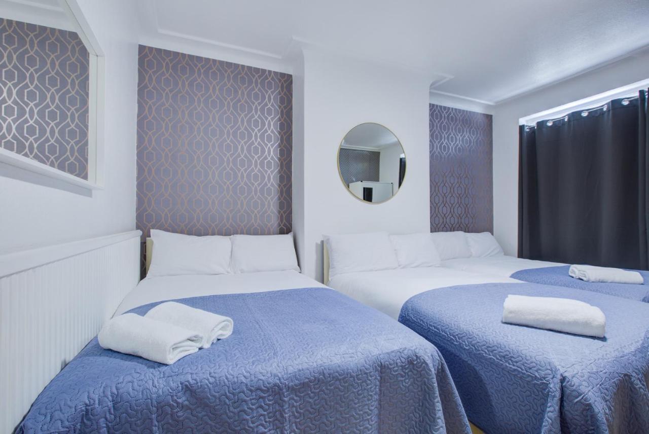 Twin Towerd Hotel Лондон Екстер'єр фото
