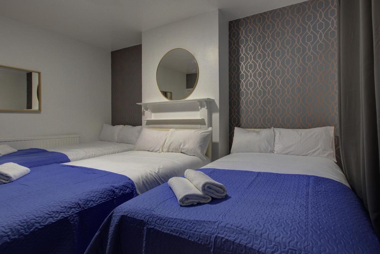 Twin Towerd Hotel Лондон Екстер'єр фото