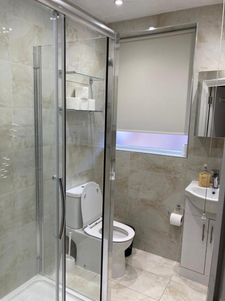 Twin Towerd Hotel Лондон Екстер'єр фото